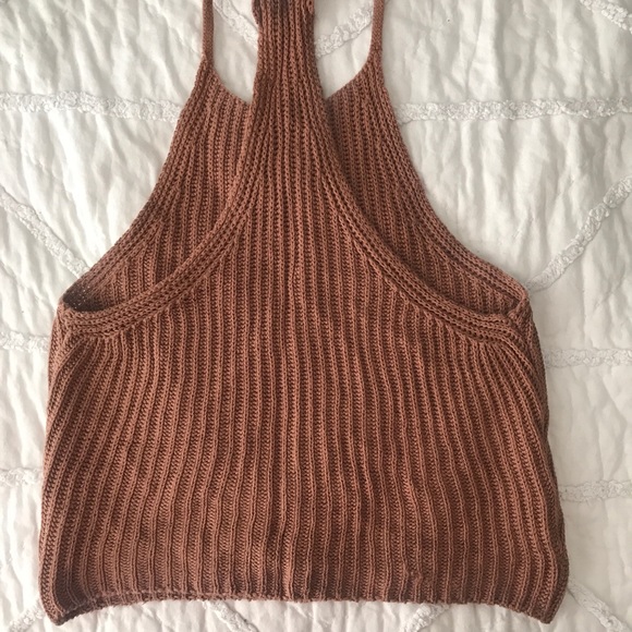 Halter top - Picture 3 of 3